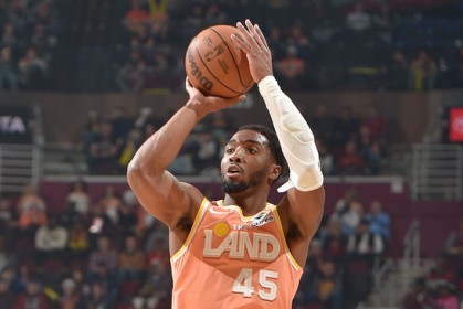 开云APP-米切尔45分班凯罗37+10 骑士主场轻取魔术|北京|贝恩|奥兰多魔术队|克利夫兰骑士队|多诺万-米切尔_新浪体育_新浪新闻