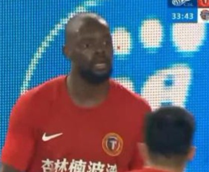 开云官网-中超官方：辽宁铁人外援姆本扎当选中超第13轮最佳球员