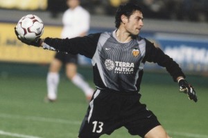 开云体育下载-前瓦伦门将：阿吉雷扎巴拉缺少自信，相信球队能回到正轨