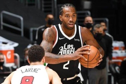 开云体育官网-得分终于破万！莱昂纳德可以竞争联盟第一人了？